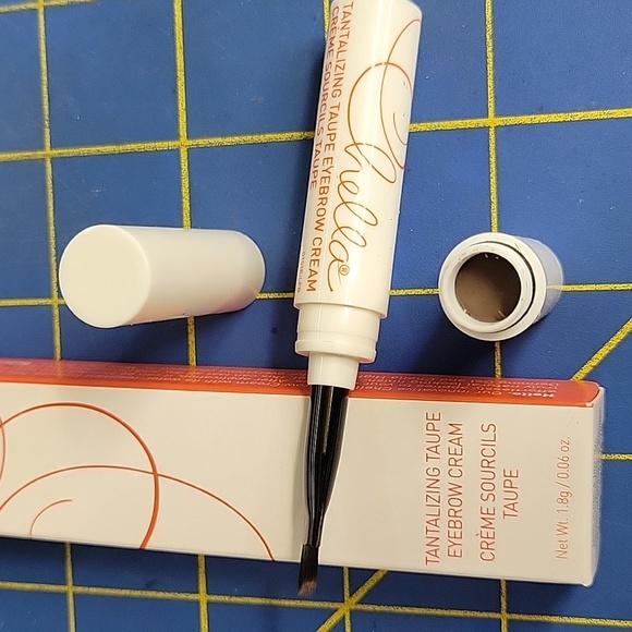 Perfectly Defined Brown Brow Enhancer - Picture 3 of 3